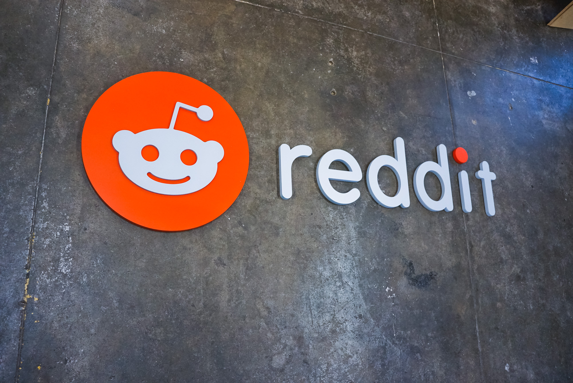 Reddit – Tinkering Monkey