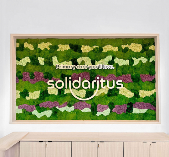 Solidaritus Moss Wall